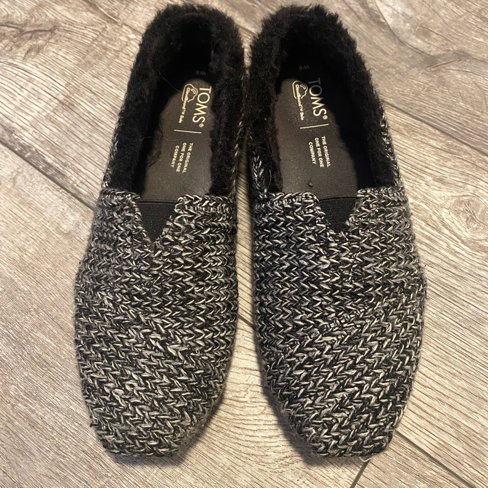 Toms